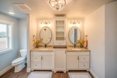 Floating Vanity and Modern Fixtures